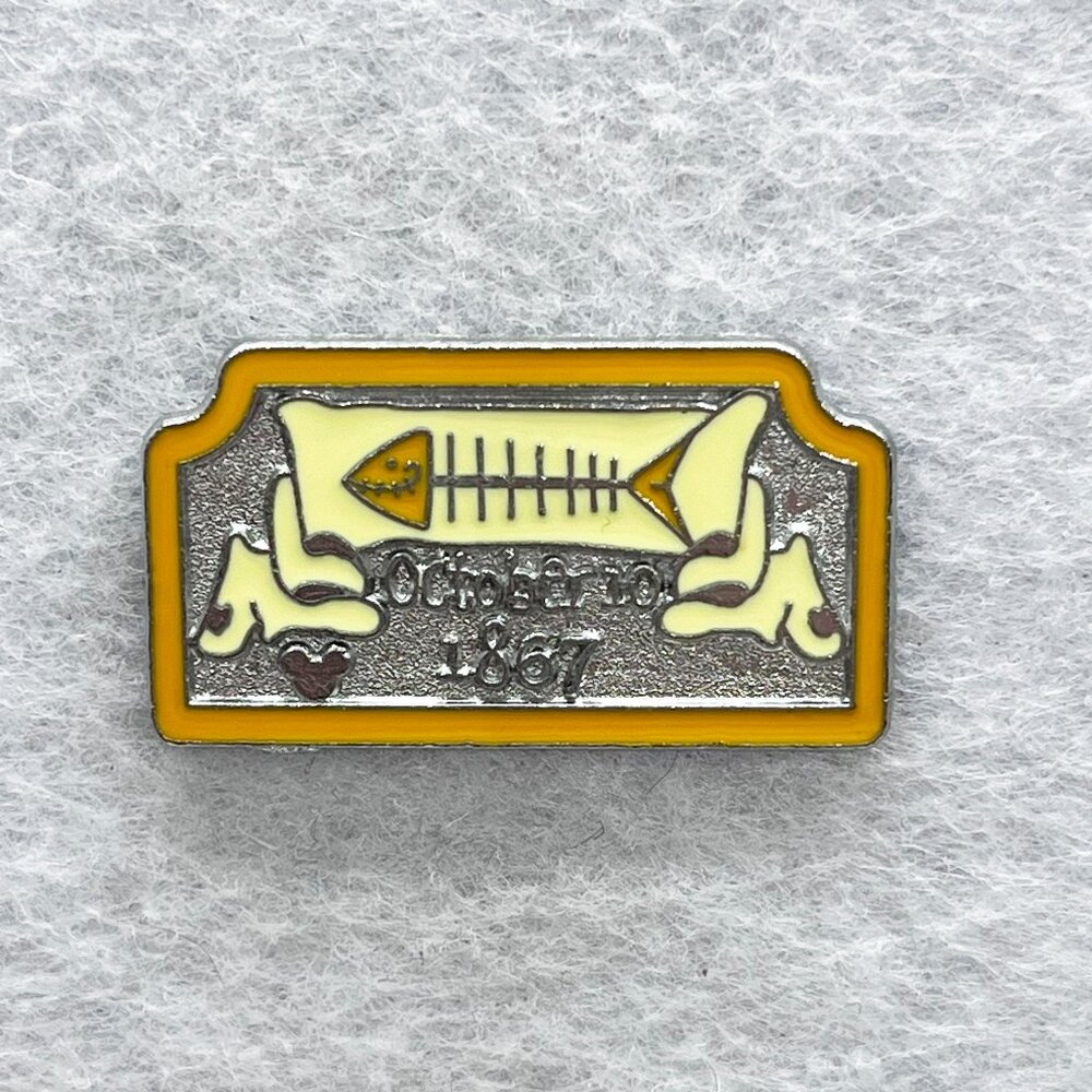 🔮‎ 5/$25 Disney Haunted Mansion Fish Tombstone Pin